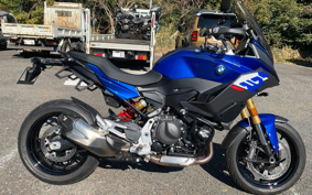 BMW F900XR PREMIUM LINE 2024 0K21