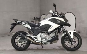 HONDA NC700X RC63