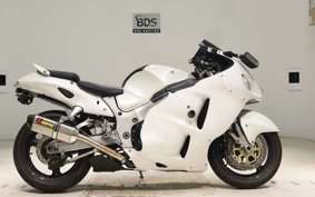 SUZUKI GSX-1300R HAYABUSA 2002