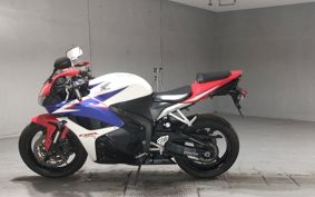 HONDA CBR600RR 2010 PC40