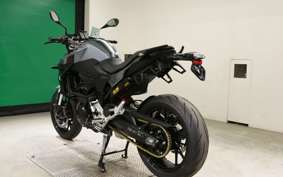 BMW F900R 2023