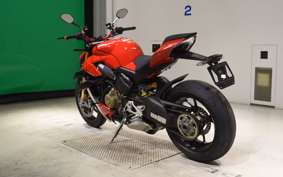 DUCATI STREETFIGHTER V4 S 2023