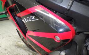 HONDA CBR600RR 2004 PC37