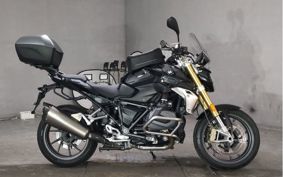 BMW R1250R 0M71