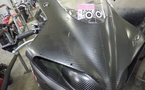 YAMAHA YZF-R1