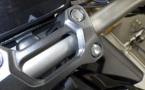 HONDA CB650R E-Clutch 2025 RH17