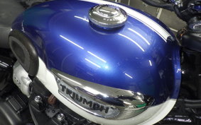 TRIUMPH BONNEVILLE T100 2021