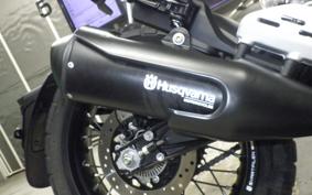 HUSQVARNA SVARTPILEN 125 2019