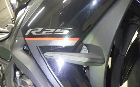 YAMAHA YZF-R25 A 2025 RG43J