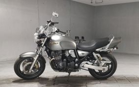 SUZUKI INAZUMA 400 GK7BA