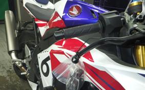 HONDA CBR1000RR RSP SC82