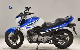 SUZUKI GSR250 2015