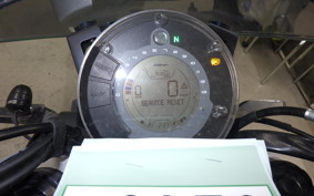 HUSQVARNA SVARTPILEN 250 2006