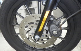HARLEY XL883N 2010