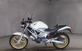 HONDA VTR 250 MC33
