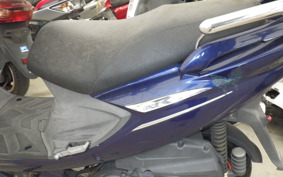 SUZUKI GSR125