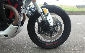 MOTO GUZZI V85 TT 2019 ZGUKW