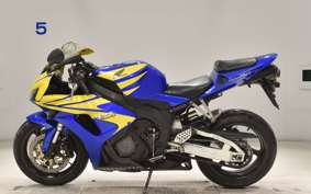 HONDA CBR1000RR 2006 SC57