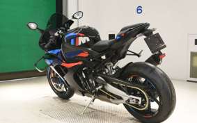 BMW M1000RR 2025