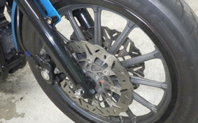 HARLEY XL883R 2005