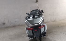 HONDA GL1800 TOUR DCT SC79