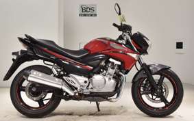 SUZUKI GSR250 2013