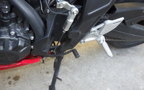 HONDA CBR650R E-Clutch 2025 RH17