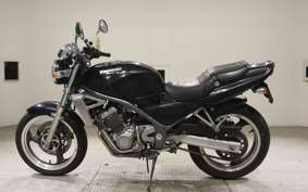 KAWASAKI BALIUS 250 2002 ZR250A
