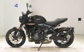 TRIUMPH TRIDENT 660 2025