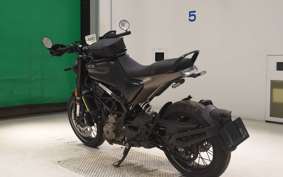 HUSQVARNA SVARTPILEN 401 2024