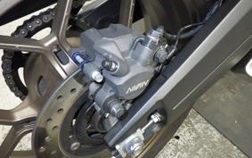 HONDA CB650R E-Clutch 2025 RH17