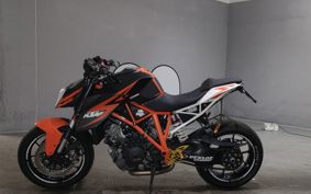 KTM 1290 SUPER DUKE R 2015 V3940