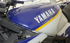 YAMAHA FZ750 2MG
