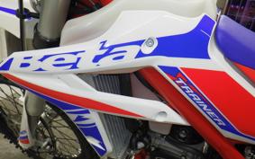BETA クロス TRE ーナー250 2023