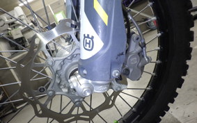 HUSQVARNA TE150I
