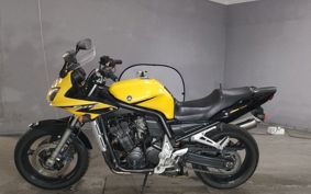 YAMAHA FZ1 FAZER RN06