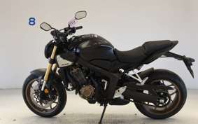 HONDA CB650R E-Clutch 2025 RH17