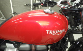 TRIUMPH STREET TWIN 2019