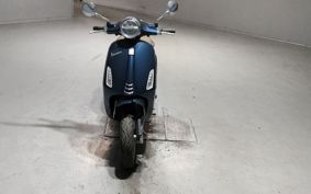 VESPA PRIMA BEIGE RA125 ..
