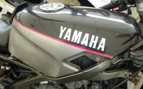 YAMAHA FZR250 2KR