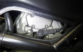 DUCATI MONSTER 400 IE 2004