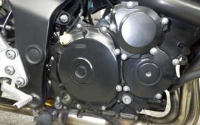 SUZUKI GSR750 2011
