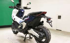 HONDA X-ADV 750 2026 RH21