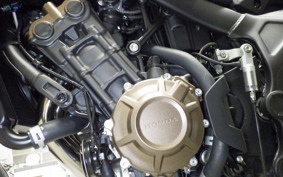 HONDA CB650R E-Clutch 2025 RH17