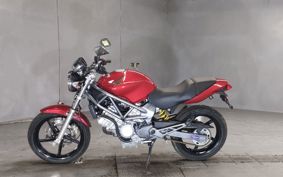 HONDA VTR 250 MC33