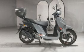 PEUGEOT TSUI-TO125GT ..
