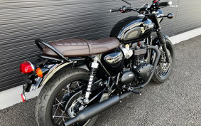 TRIUMPH BONNEVILLE T120 BLACK 2018 DAD75H