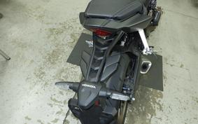 HONDA CB650R E-Clutch 2026 RH17