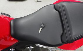 HONDA CBR650R E-Clutch 2026 RH17