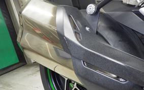 KAWASAKI NINJA H2 2015